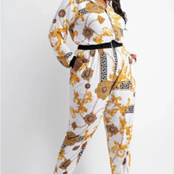 Women’s Clothing - Picture 16 of 16